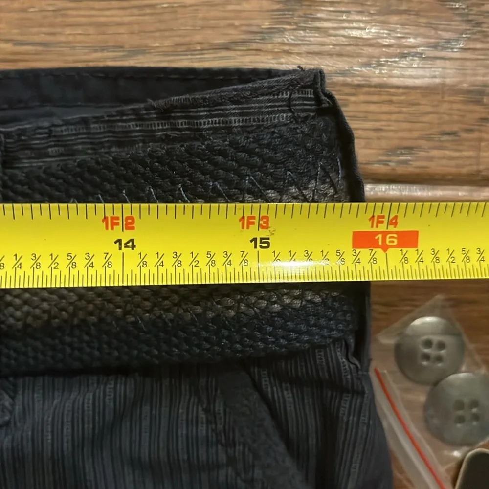 Dalia Collection Modern Fit Mini Skirt with Belt Size 4 - Picture 7 of 11